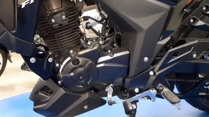 BAJAJ Discover 150 New Model
